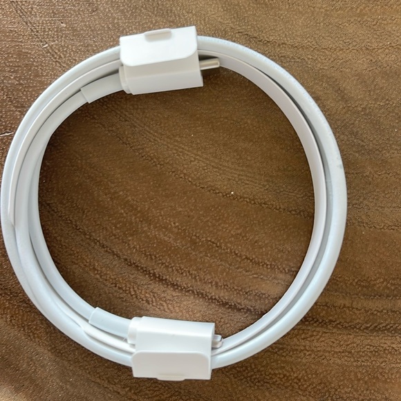 NWT Apple USB-C to Lightning Cable - Picture 1 of 1